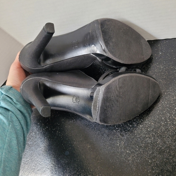 BCBGMaxazria Black Heels - Picture 5 of 6